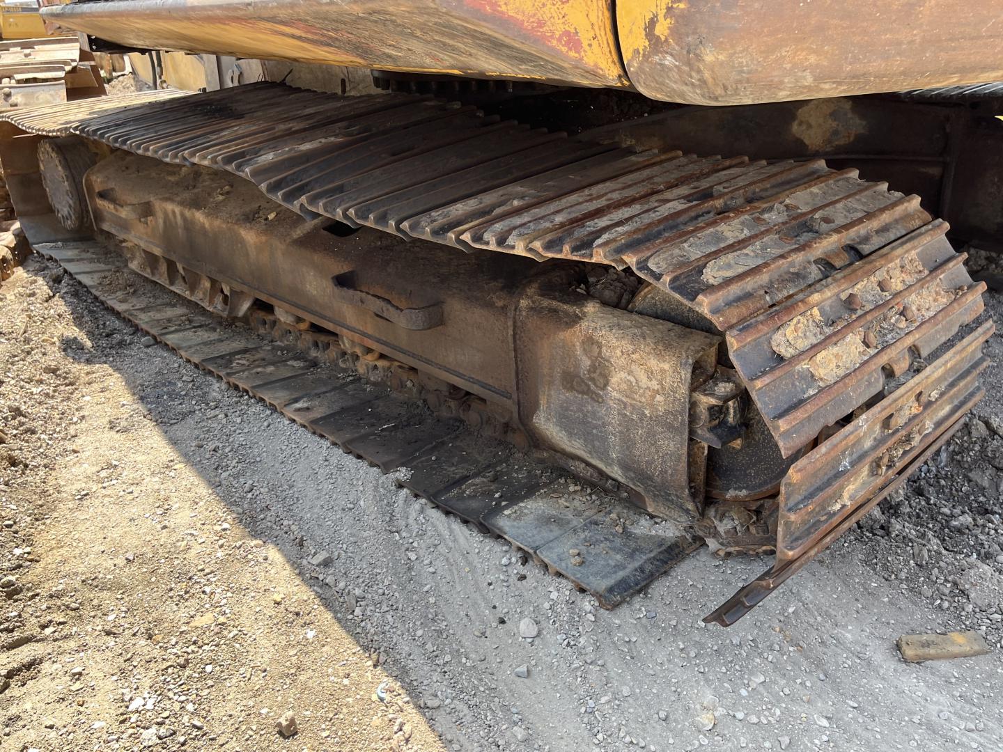 ./imagenes/INVOICE/2019/17806/EXCAVADORA CATERPILLAR 320C PARA REFACCIONES (35).JPG